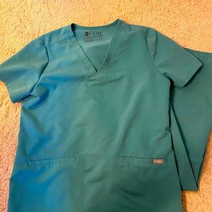 Figs matching set in limited edition Blue Marine